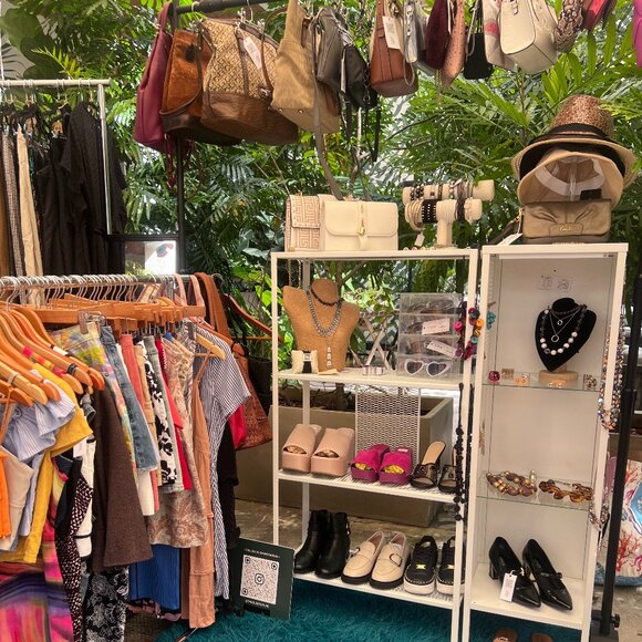 ᯽・Thrift with me ・᯽ - Picture 3 of 3